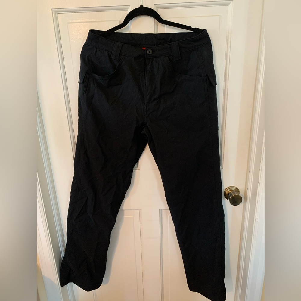 Men's Massif Black Pants, size 32R inseam 31/32?